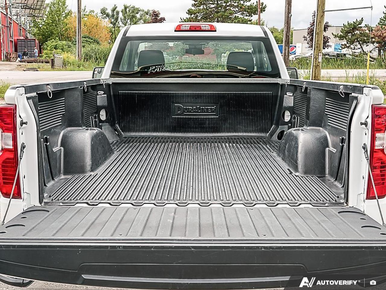 2023 Chevrolet Silverado 1500 Work Truck, LOW KM'S, LONG BOX, R/V CAM,PWR T/GATE Photo
