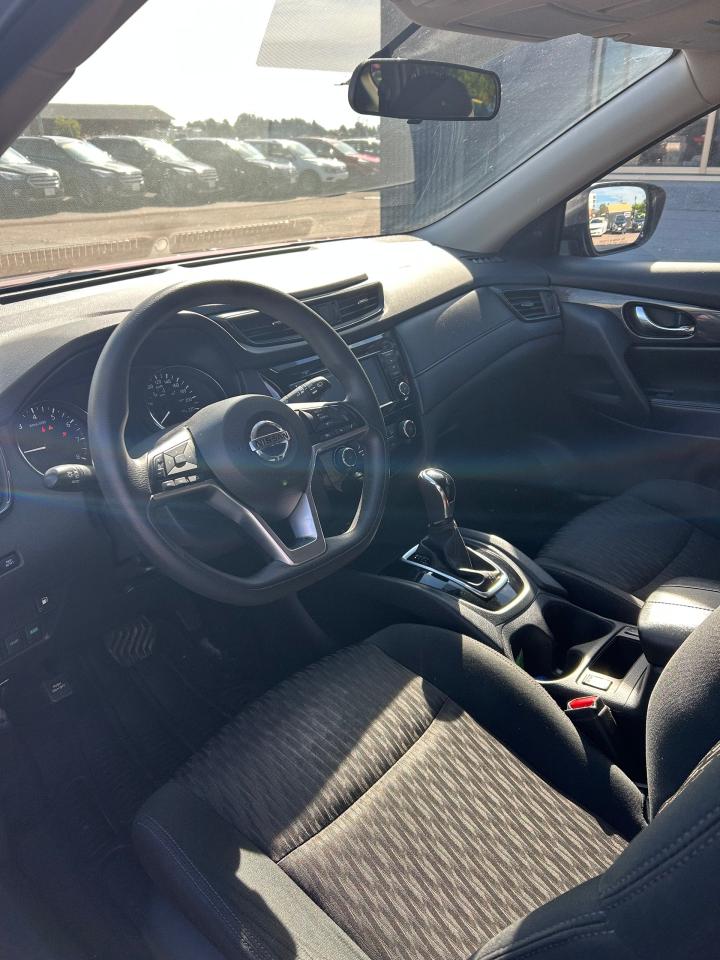 2018 Nissan Rogue S - Photo #7