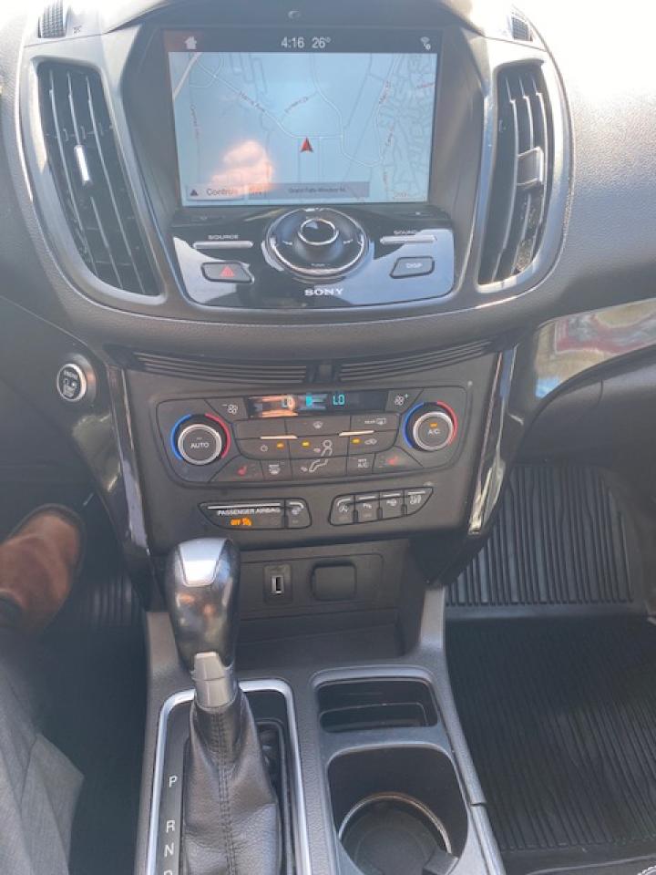 2018 Ford Escape Titanium - Photo #10