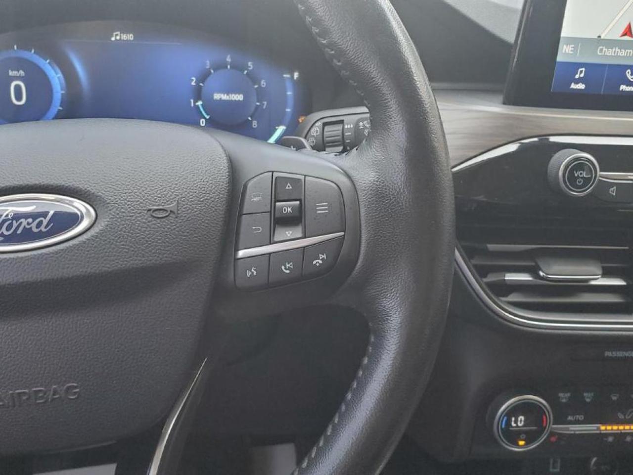 2020 Ford Escape Titanium AWD-LEATHER-PAN ROOF-NAVIGATION-REMOTE ST - Photo #13