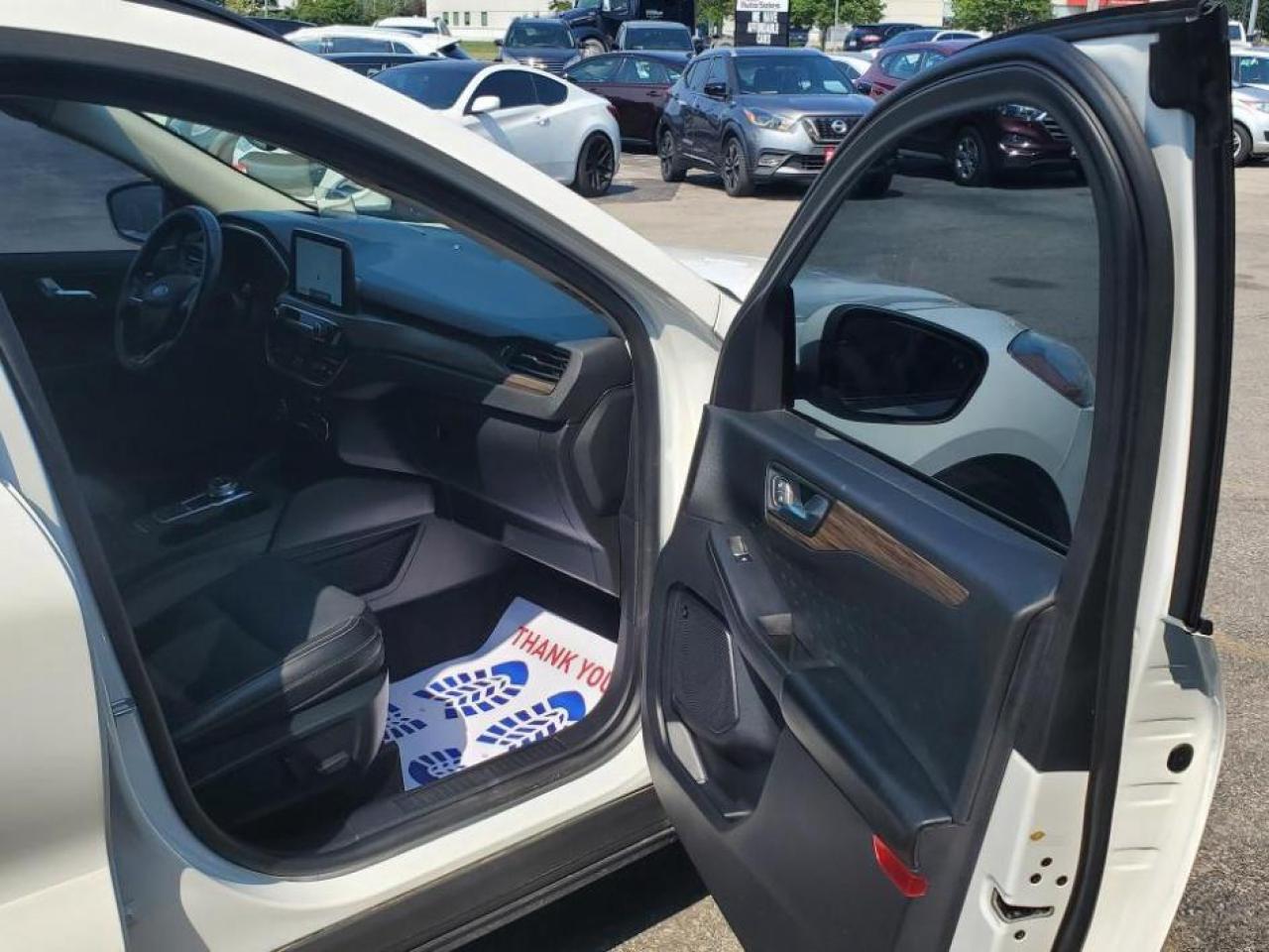 2020 Ford Escape Titanium AWD-LEATHER-PAN ROOF-NAVIGATION-REMOTE ST - Photo #18