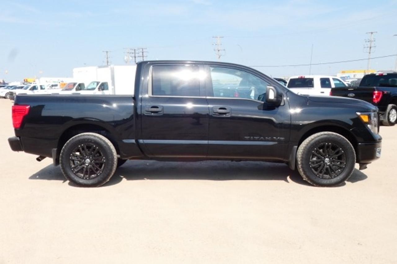 2019 Nissan Titan SV V8 4x4 w/Htd cloth, NAV, BUC - Photo #5