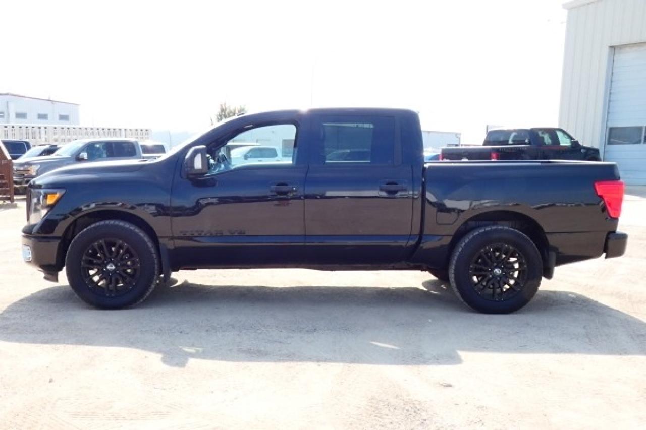 2019 Nissan Titan SV V8 4x4 w/Htd cloth, NAV, BUC