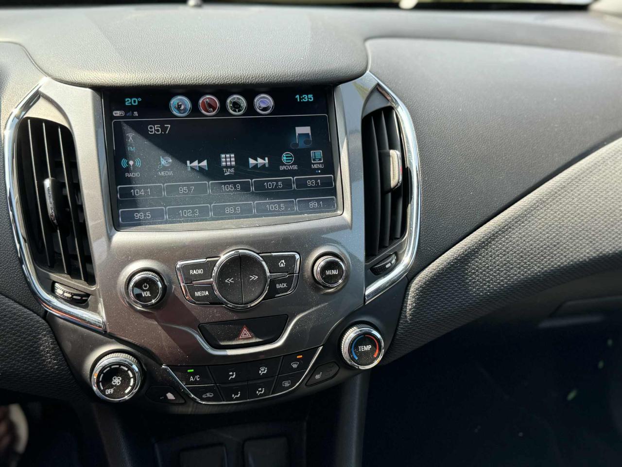 2018 Chevrolet Cruze 4dr Sdn 1.4L LT w/1SD - Photo #15