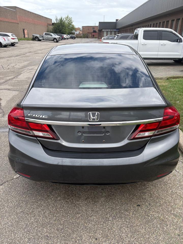 2013 Honda Civic LX Photo2