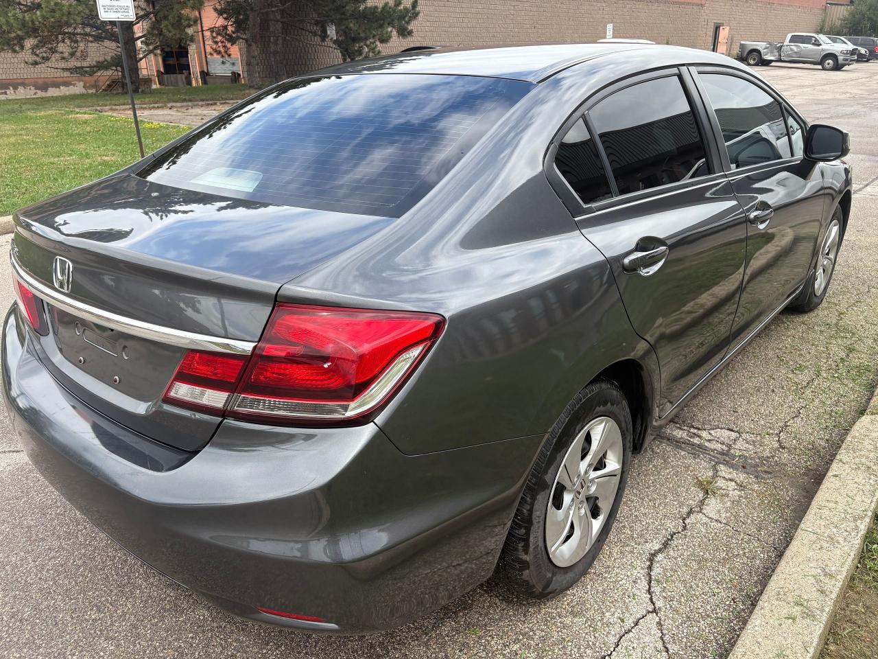 2013 Honda Civic LX Photo3