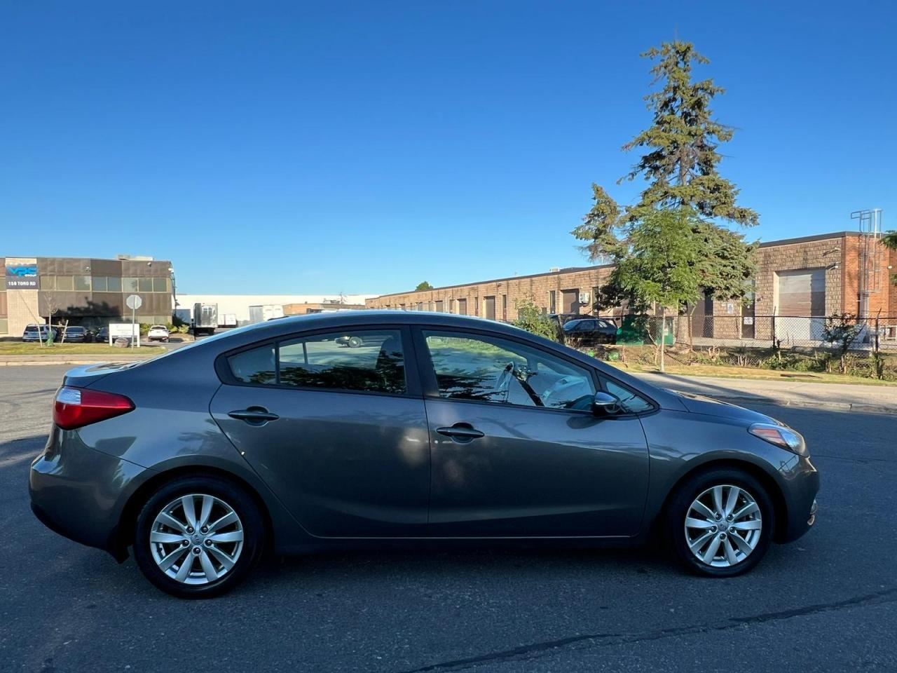 2014 Kia Forte LX - Photo #5