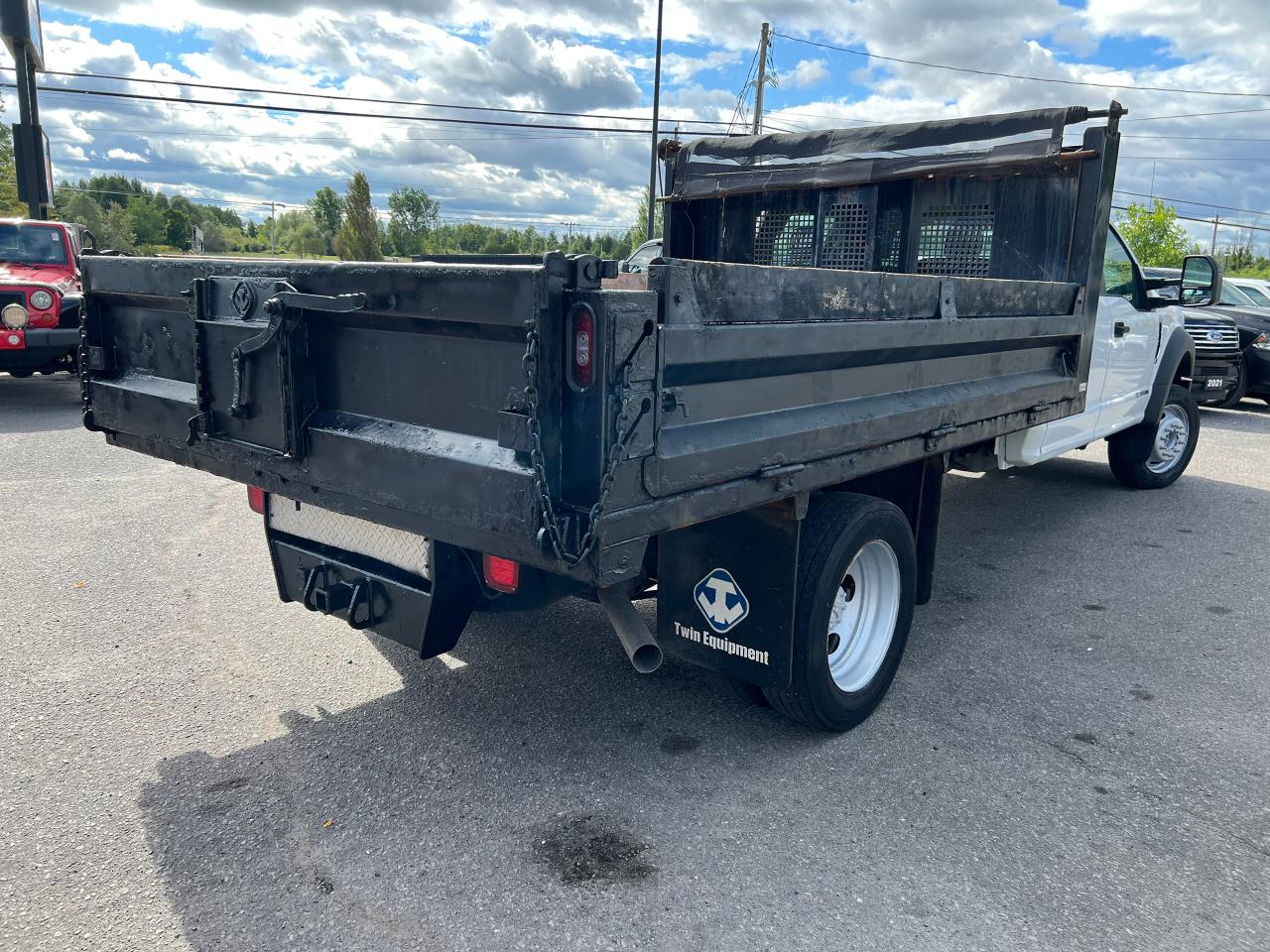 2020 Ford SUPER DUTY F-550 DRW XL - Photo #4
