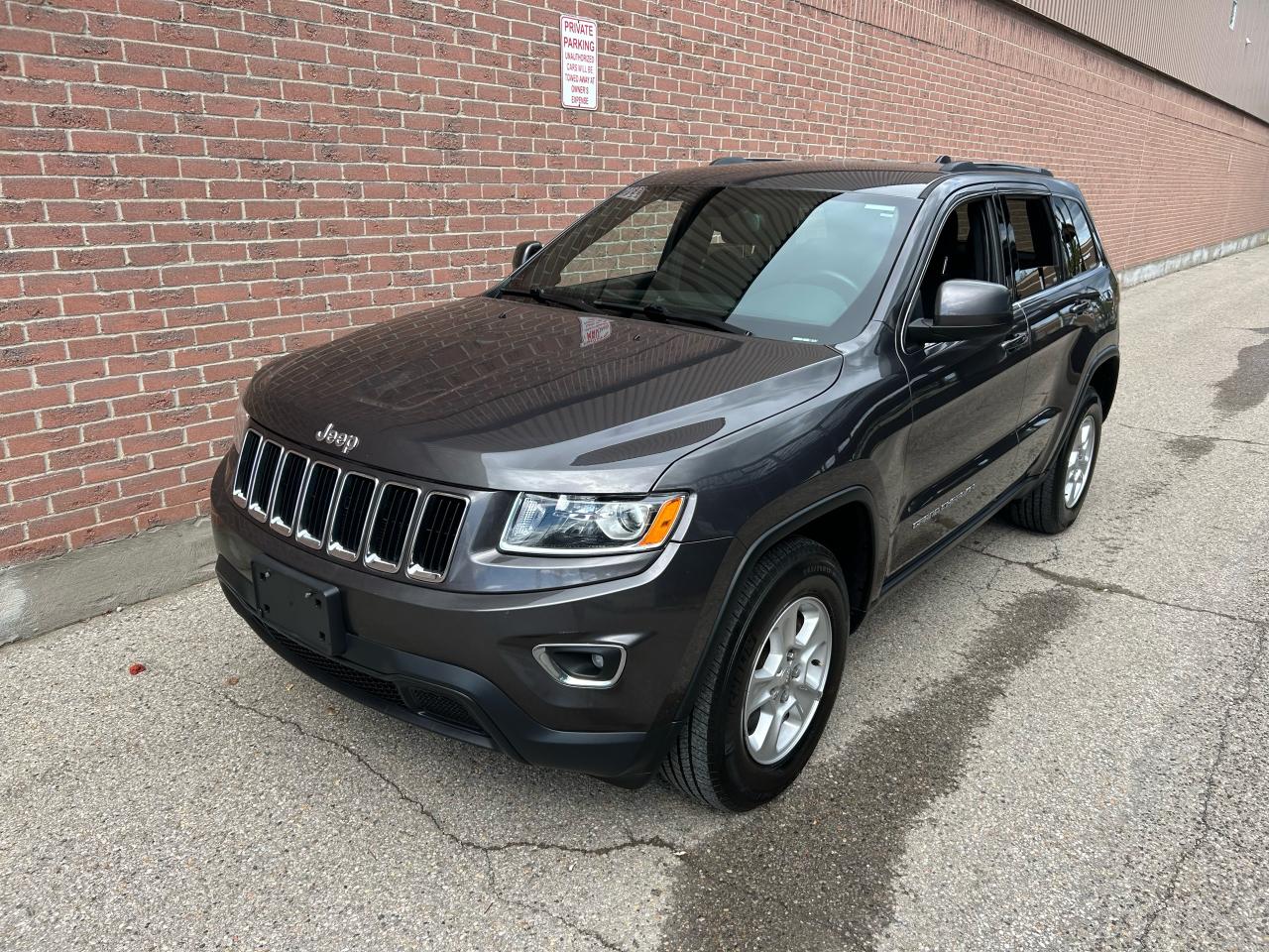 2016 Jeep Grand Cherokee Laredo Photo2