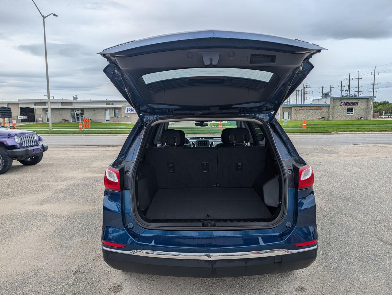 2019 Chevrolet Equinox LT | No Accidents | Apple CarPlay | Heated Seats - Photo #5