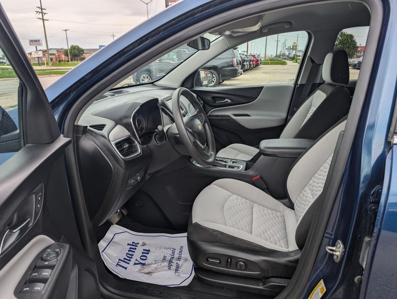 2019 Chevrolet Equinox LT | No Accidents | Apple CarPlay | Heated Seats - Photo #11