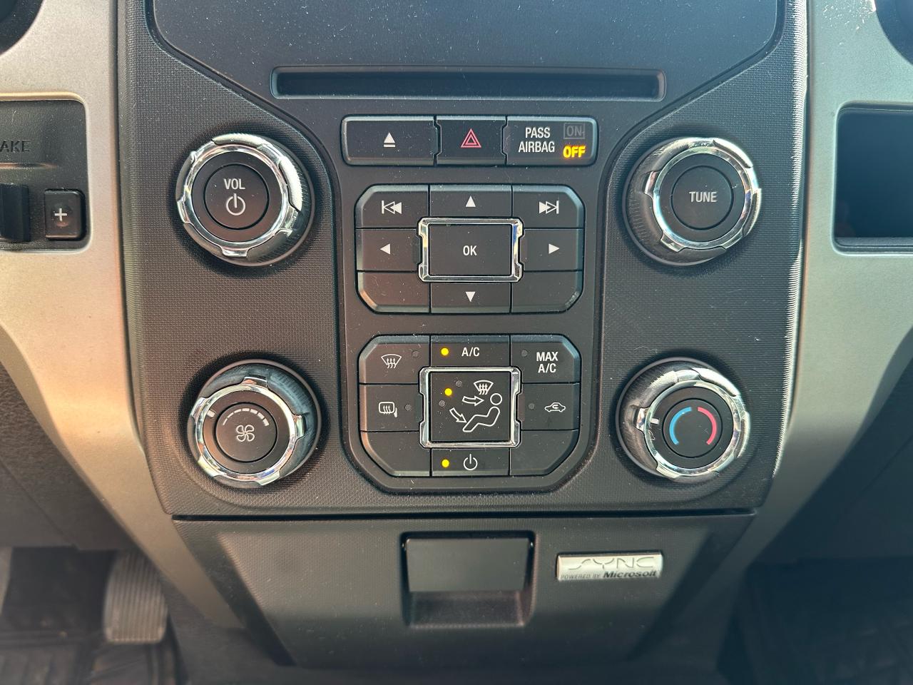 2013 Ford F-150 4WD SUPERCREW 157" XLT - Photo #11
