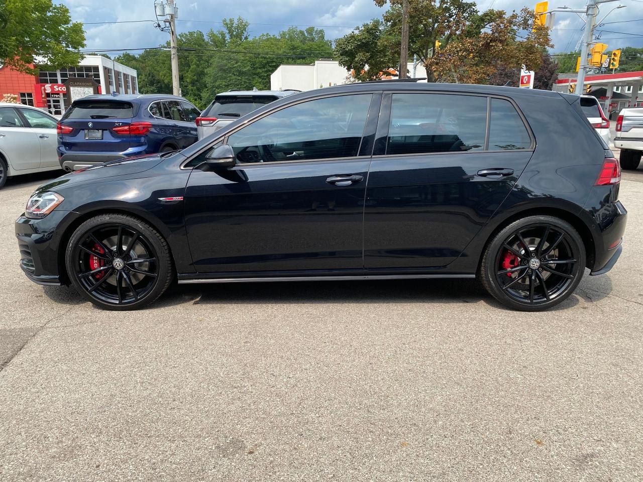 2018 Volkswagen GTI AUTOBAHN - Photo #2