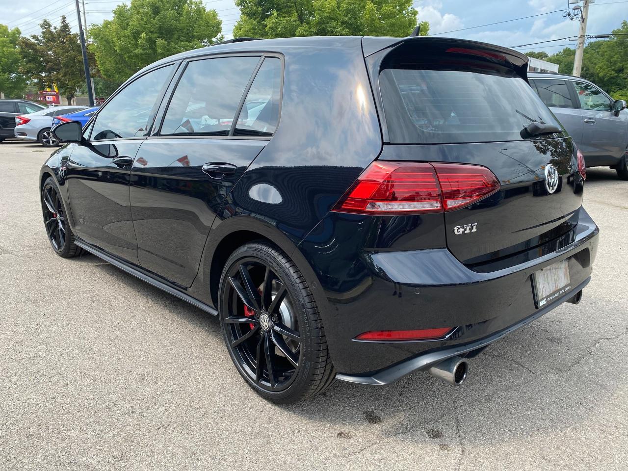 2018 Volkswagen GTI AUTOBAHN Photo2