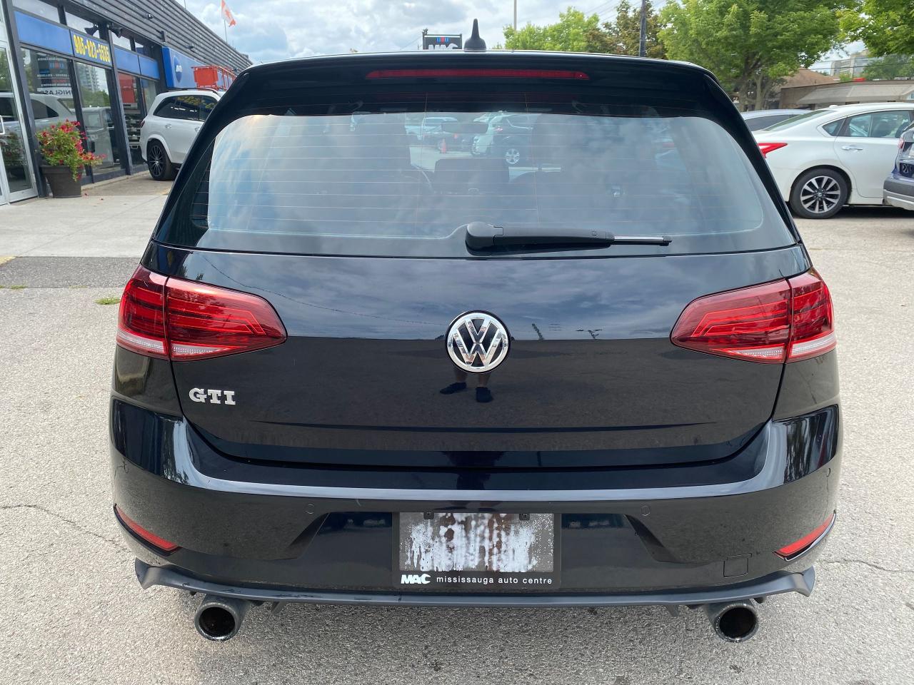 2018 Volkswagen GTI AUTOBAHN - Photo #4