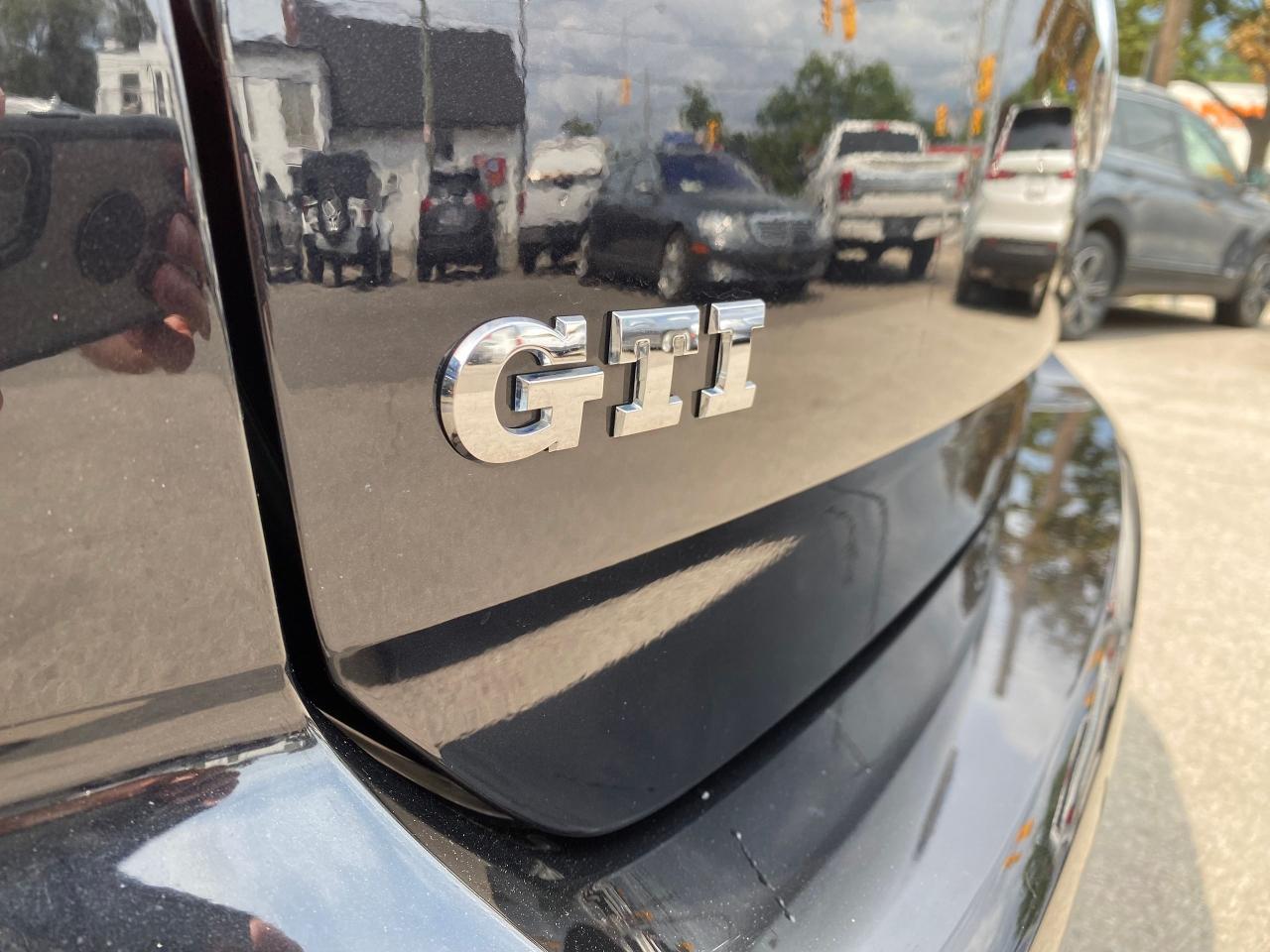 2018 Volkswagen GTI AUTOBAHN - Photo #13