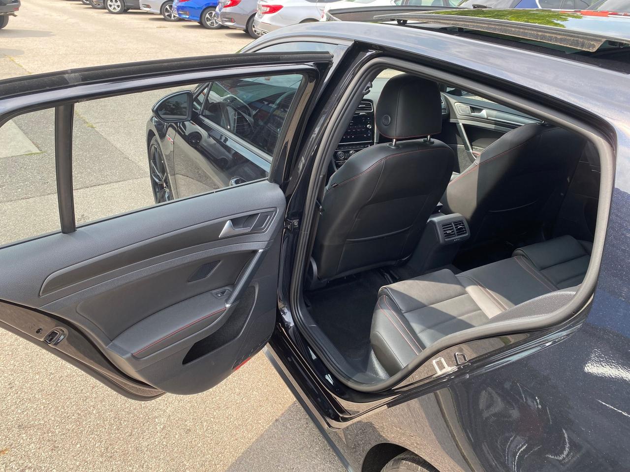 2018 Volkswagen GTI AUTOBAHN - Photo #19