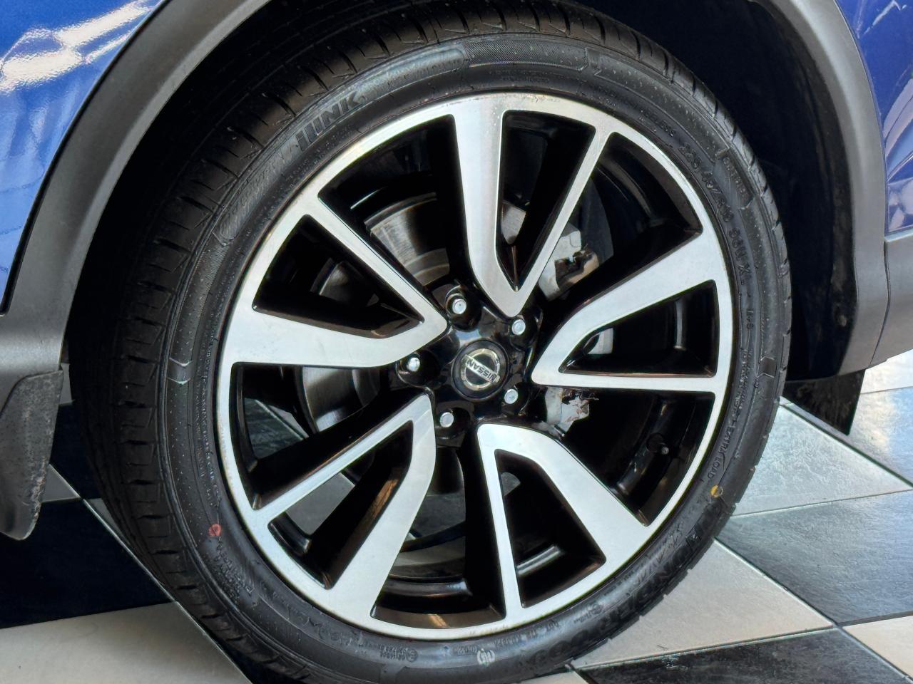 2018 Nissan Qashqai SL+New Tires+Roof+LKA+Adaptive Cruise+CLEAN CARFAX - Photo #57