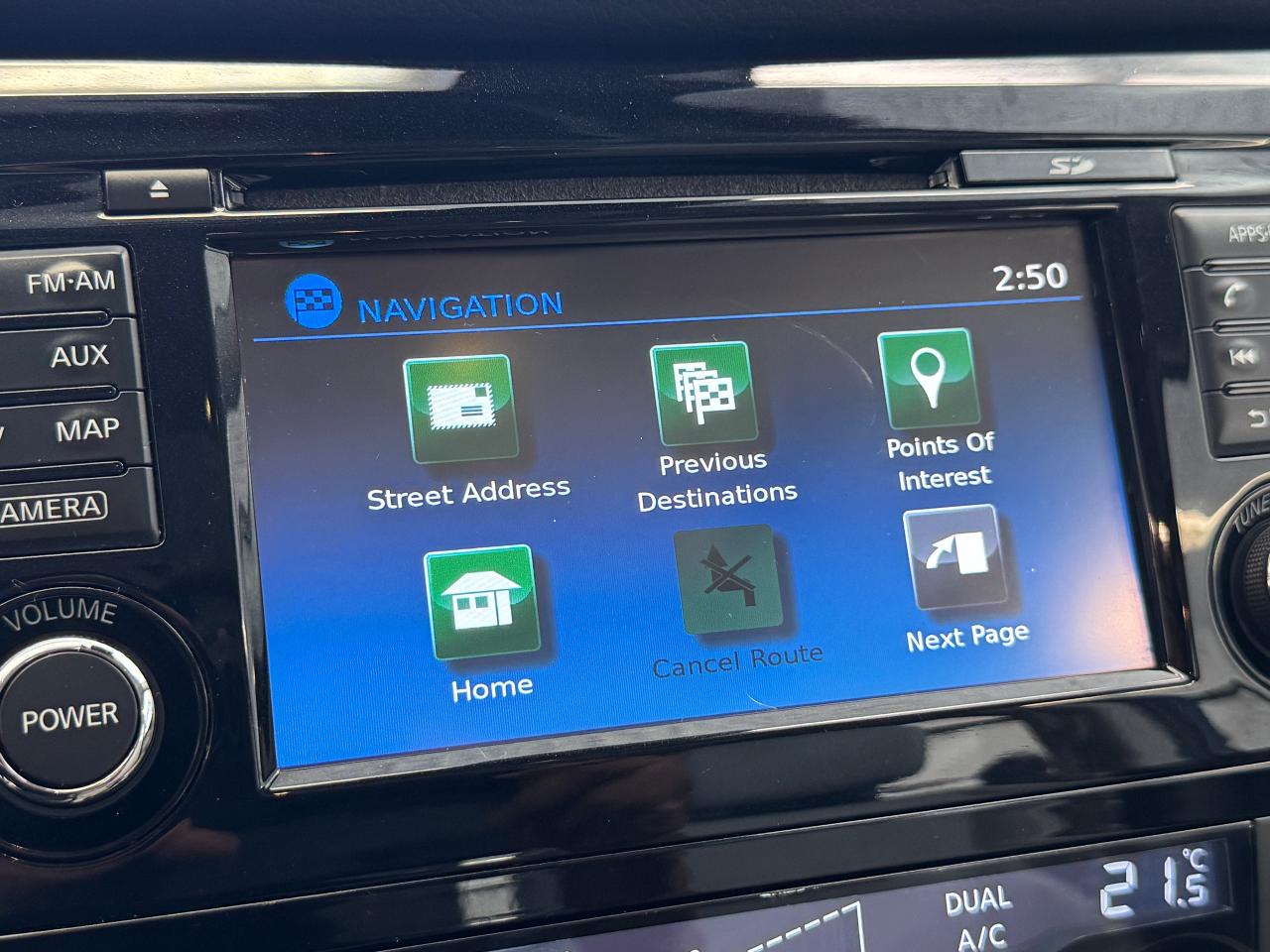 2018 Nissan Qashqai SL+New Tires+Roof+LKA+Adaptive Cruise+CLEAN CARFAX - Photo #33