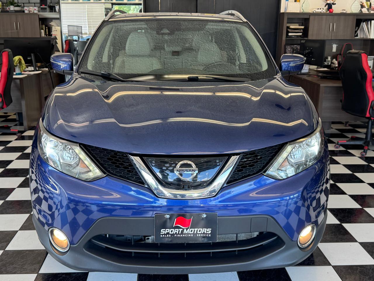 2018 Nissan Qashqai SL+New Tires+Roof+LKA+Adaptive Cruise+CLEAN CARFAX - Photo #13