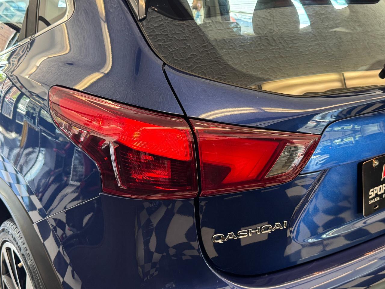 2018 Nissan Qashqai SL+New Tires+Roof+LKA+Adaptive Cruise+CLEAN CARFAX - Photo #62