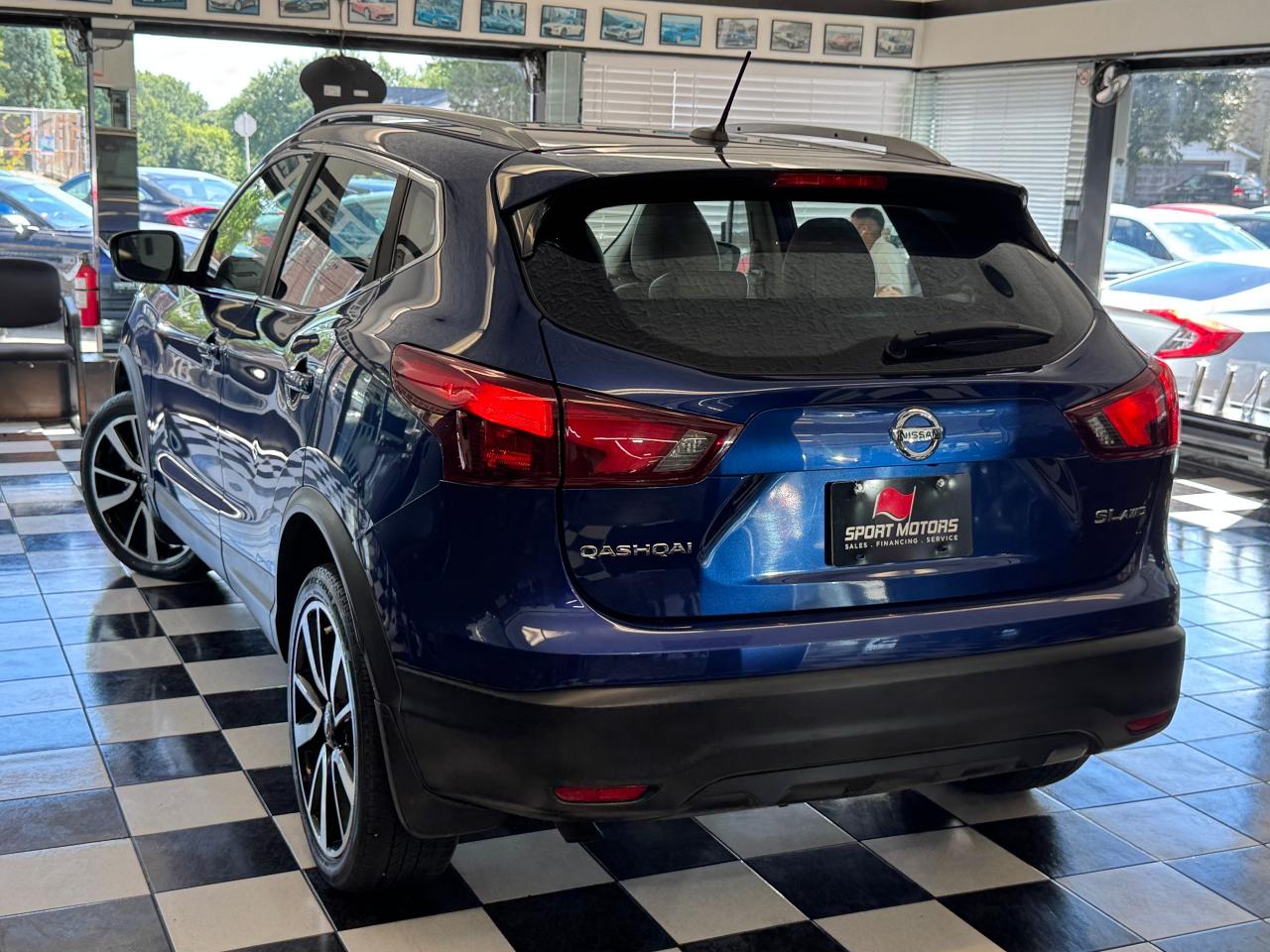 2018 Nissan Qashqai SL+New Tires+Roof+LKA+Adaptive Cruise+CLEAN CARFAX - Photo #20