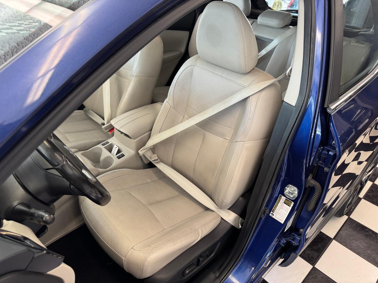 2018 Nissan Qashqai SL+New Tires+Roof+LKA+Adaptive Cruise+CLEAN CARFAX - Photo #24