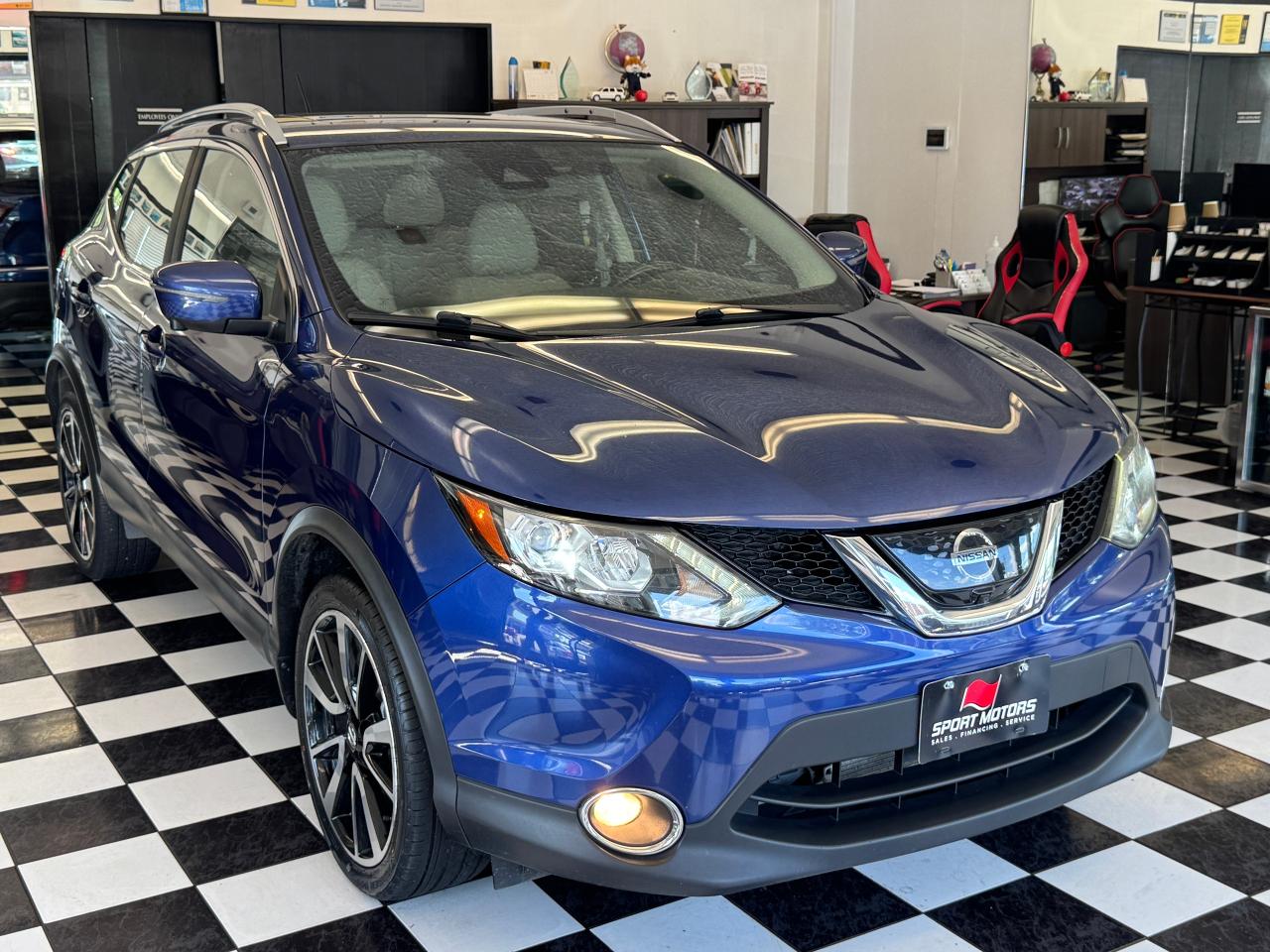 2018 Nissan Qashqai SL+New Tires+Roof+LKA+Adaptive Cruise+CLEAN CARFAX - Photo #12
