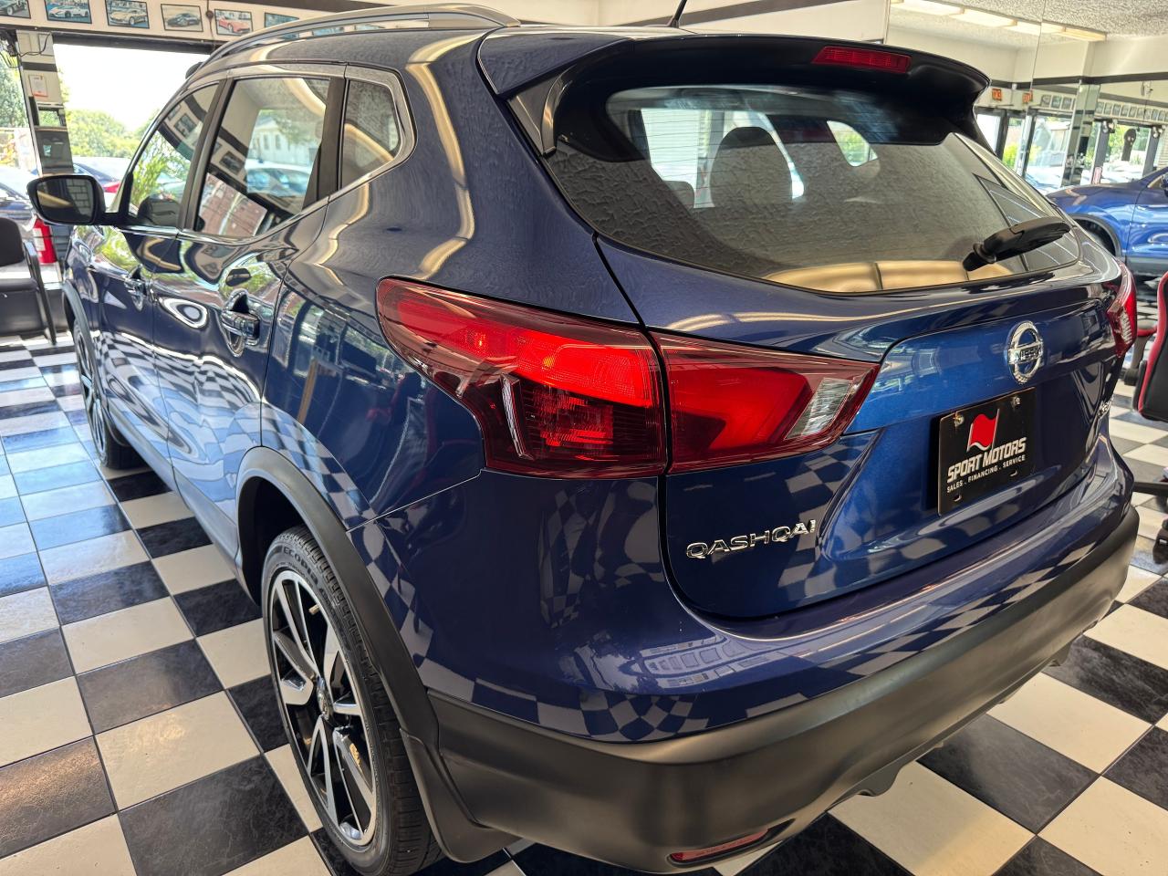 2018 Nissan Qashqai SL+New Tires+Roof+LKA+Adaptive Cruise+CLEAN CARFAX - Photo #39