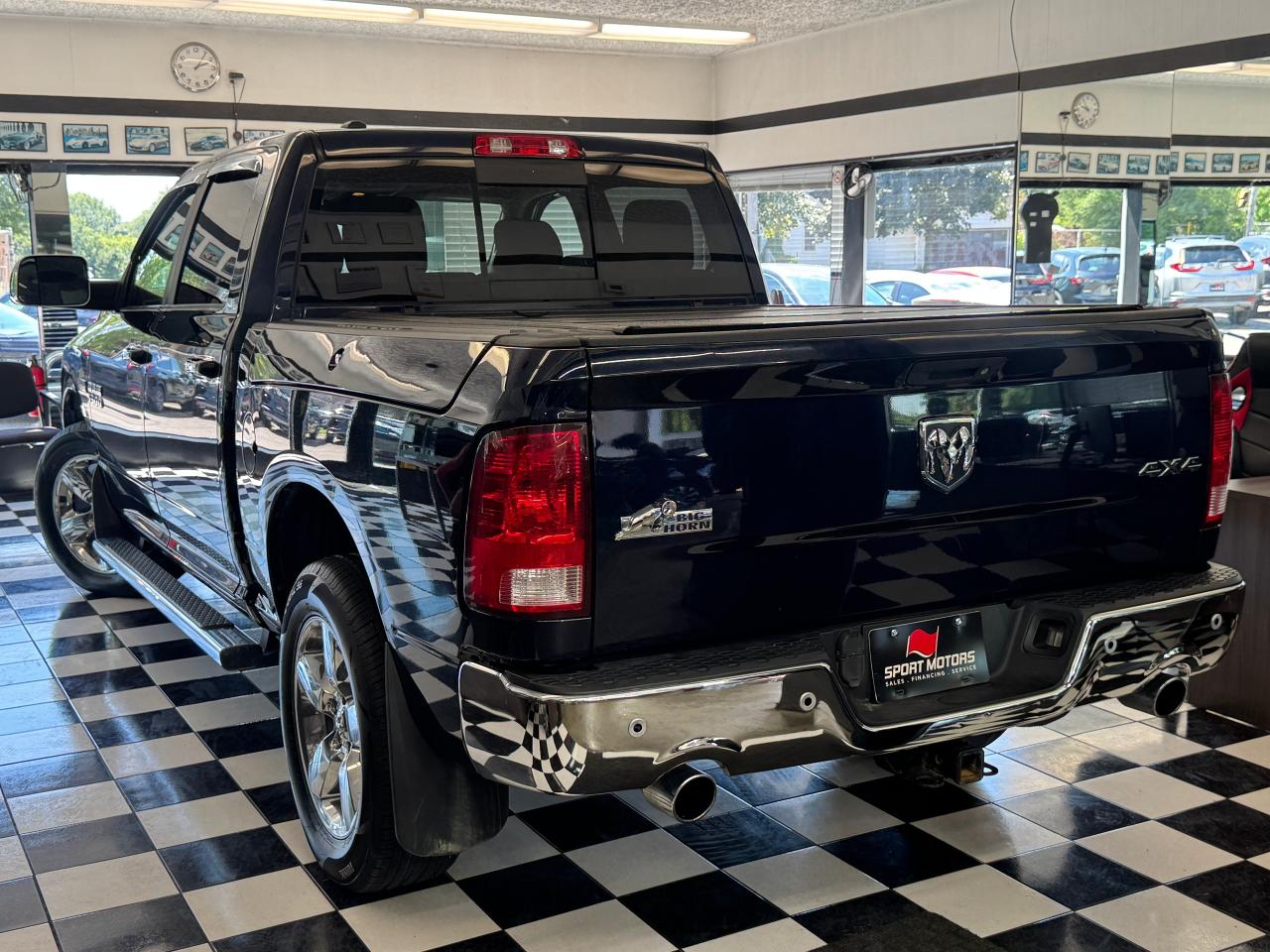2017 RAM 1500 Big Horn CREW V8 4x4+New Tires+Brakes+CLEAN CARFAX Photo20