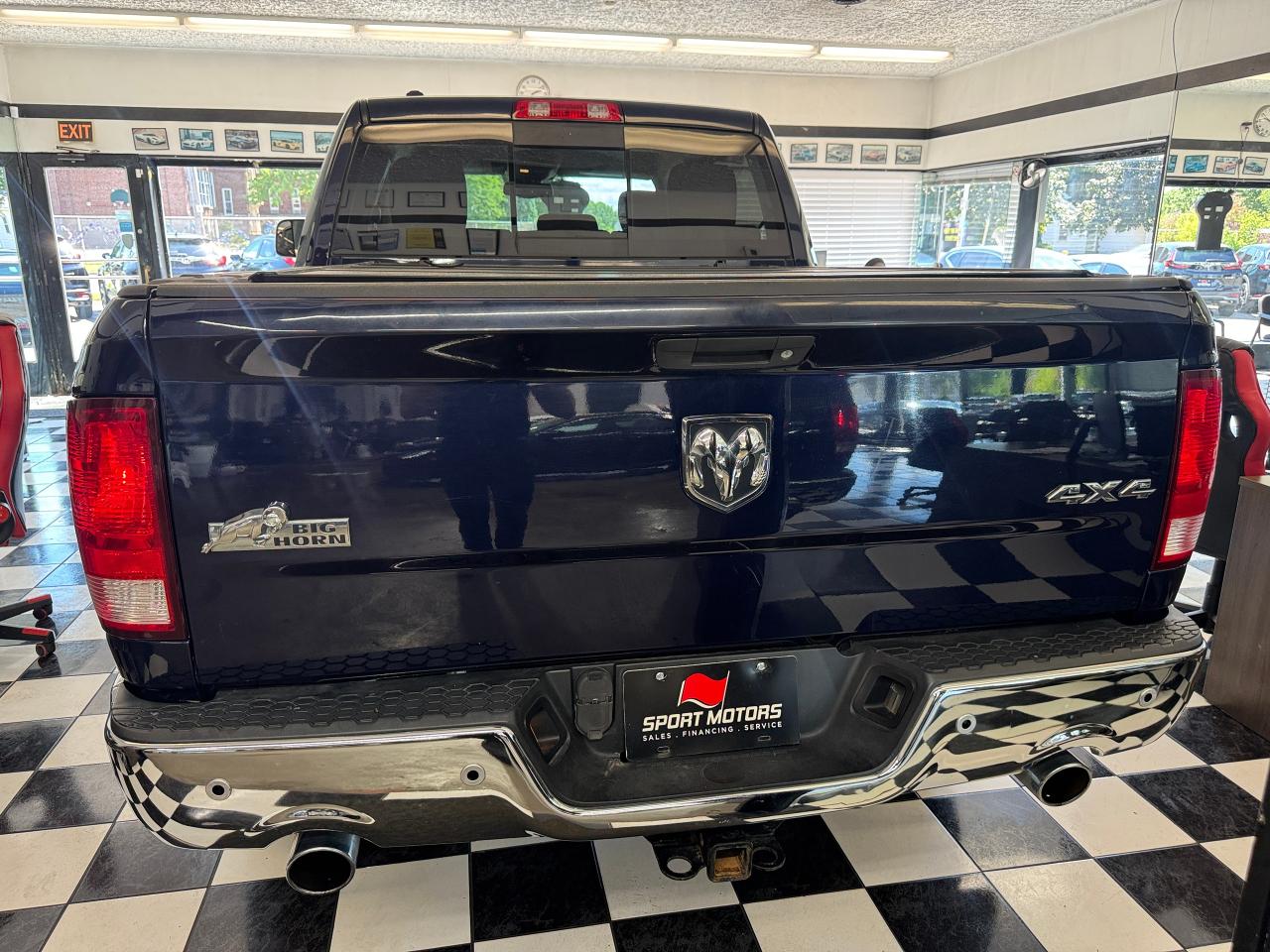 2017 RAM 1500 Big Horn CREW V8 4x4+New Tires+Brakes+CLEAN CARFAX Photo11