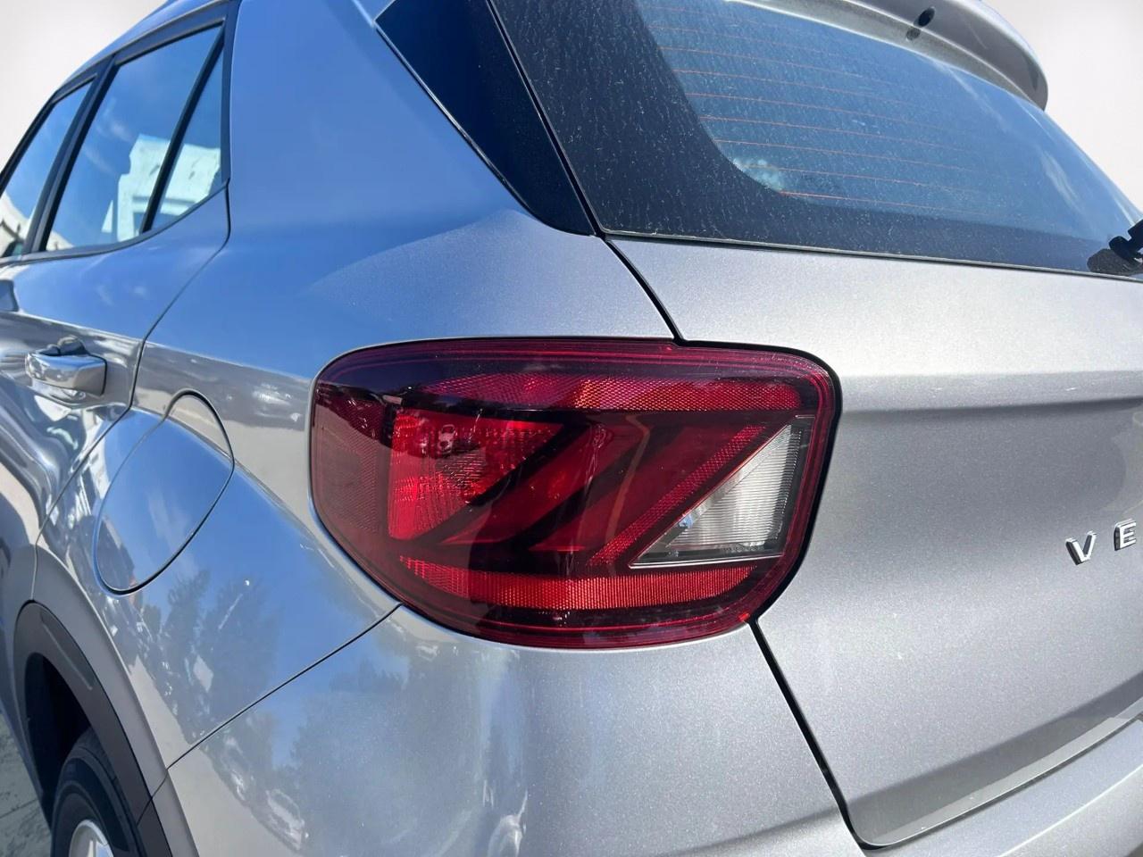 2025 Hyundai Venue SEL Photo