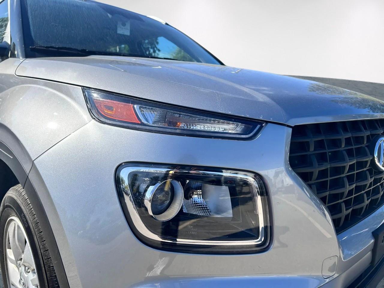 2025 Hyundai Venue SEL Photo