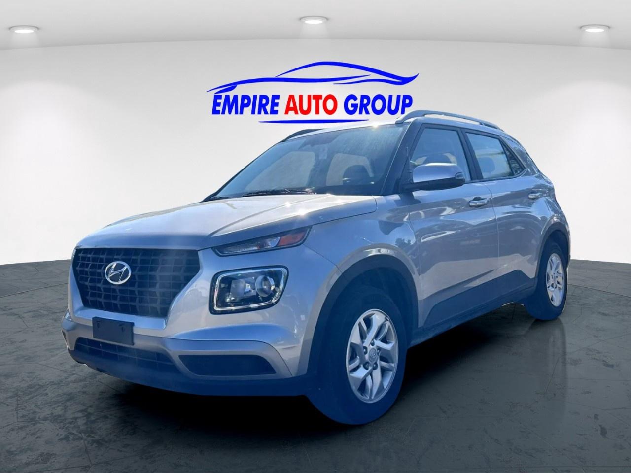 2025 Hyundai Venue SEL Photo