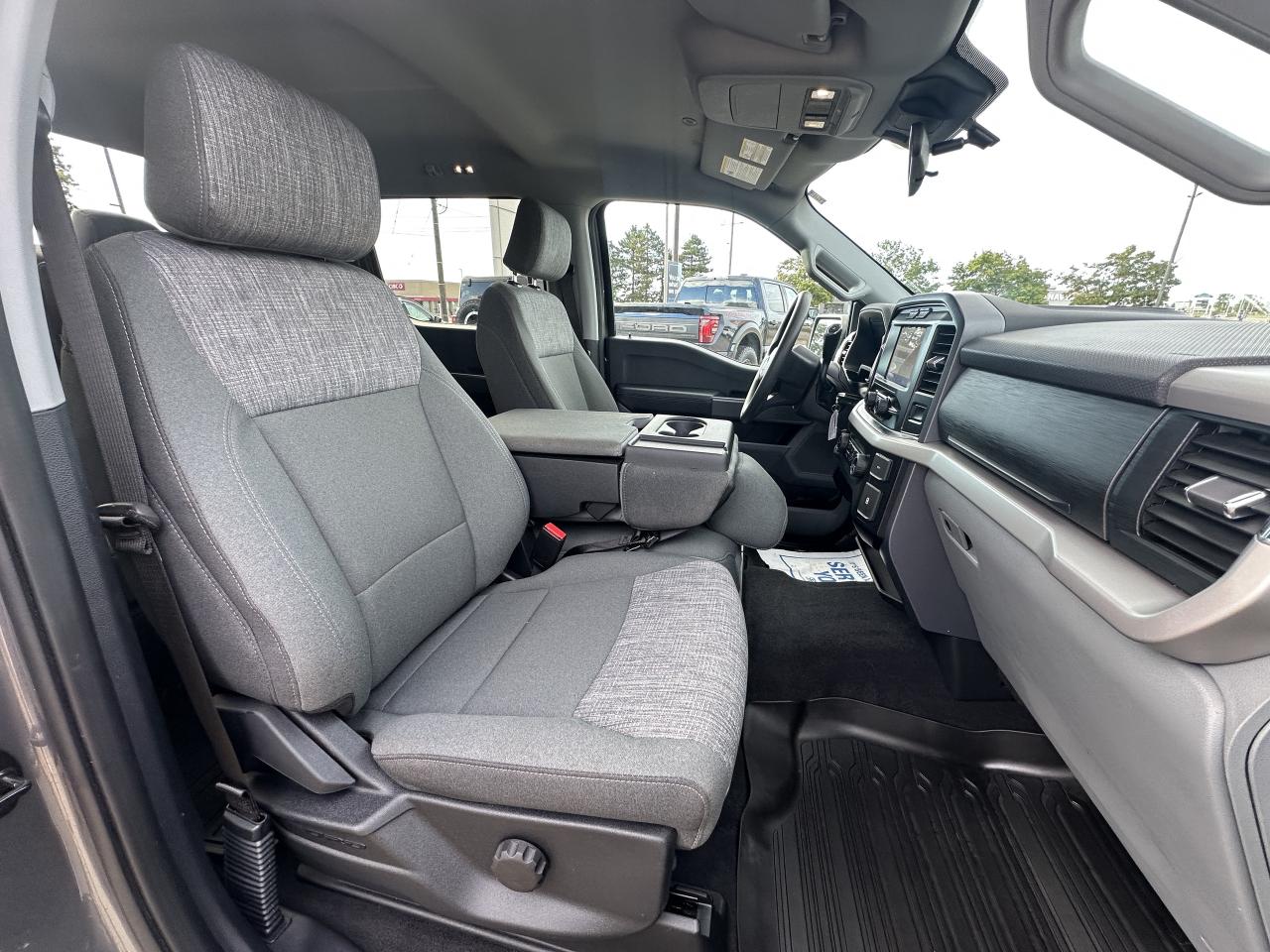 2023 Ford F-150 XLT | 2.7L V6 | HITCH | SUPERCREW | Photo