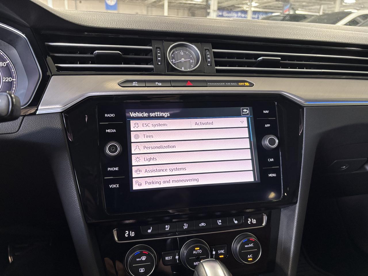 2019 Volkswagen Arteon NAV|BROWNLEATHER|AMBIENT|SUNROOF|DYNAUDIO|SAFETECH - Photo #24