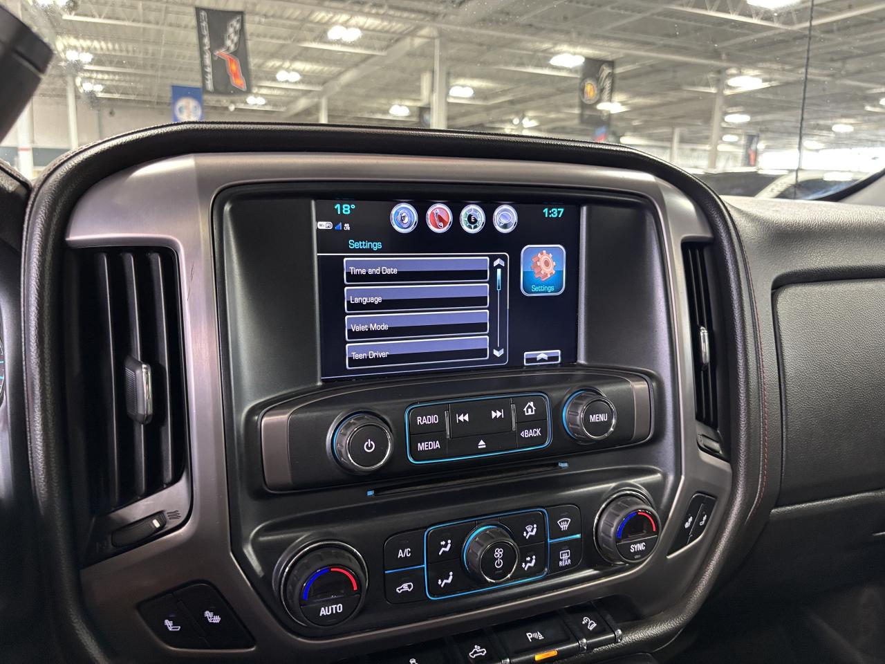 2017 GMC Sierra 1500 SLT|V8|4WD|CREW|NAV|BOSE|LEATHER|SUNROOF|+++ - Photo #20