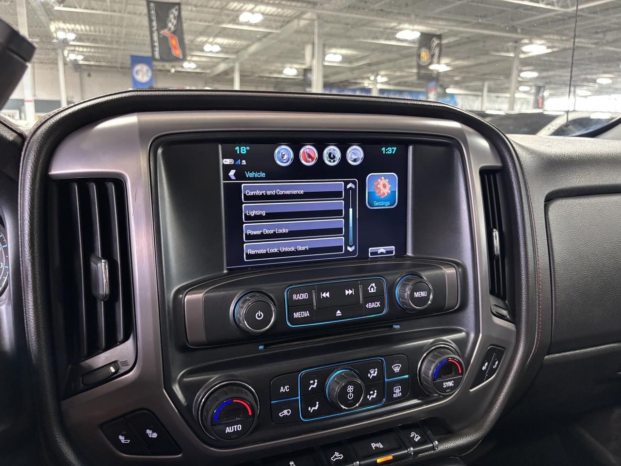 2017 GMC Sierra 1500 SLT|V8|4WD|CREW|NAV|BOSE|LEATHER|SUNROOF|+++ - Photo #24