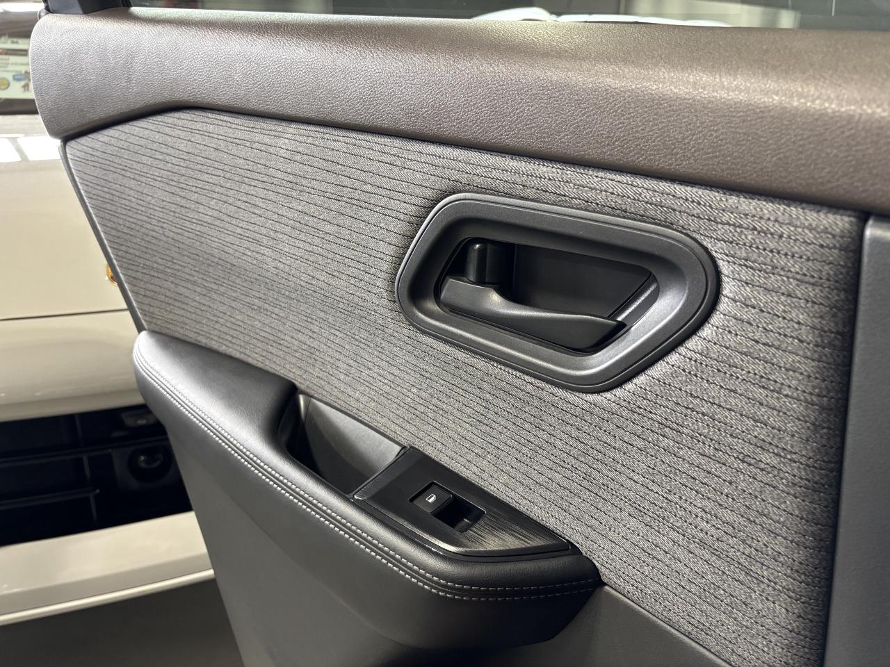 2021 Nissan Rogue S AWD|ALLOYS|SIRIUSXM|HEATEDSEATS|HEATEDSTEERING|+ - Photo #9