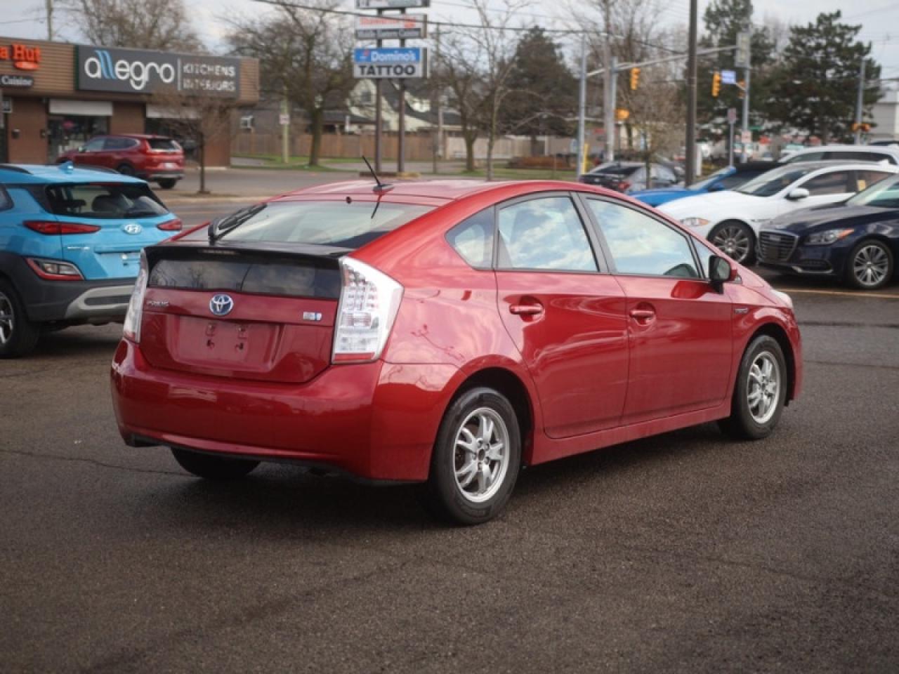 2010 Toyota Prius I  **GREAT CONDITION - HYBRID** Photo3