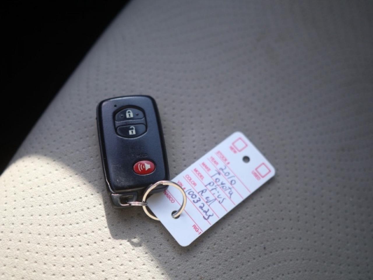 2010 Toyota Prius I  **GREAT CONDITION - HYBRID** Photo