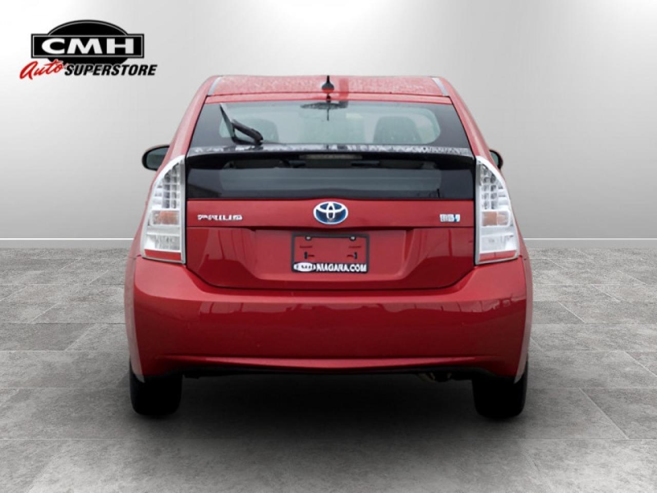 2010 Toyota Prius I  **GREAT CONDITION - HYBRID** Photo3