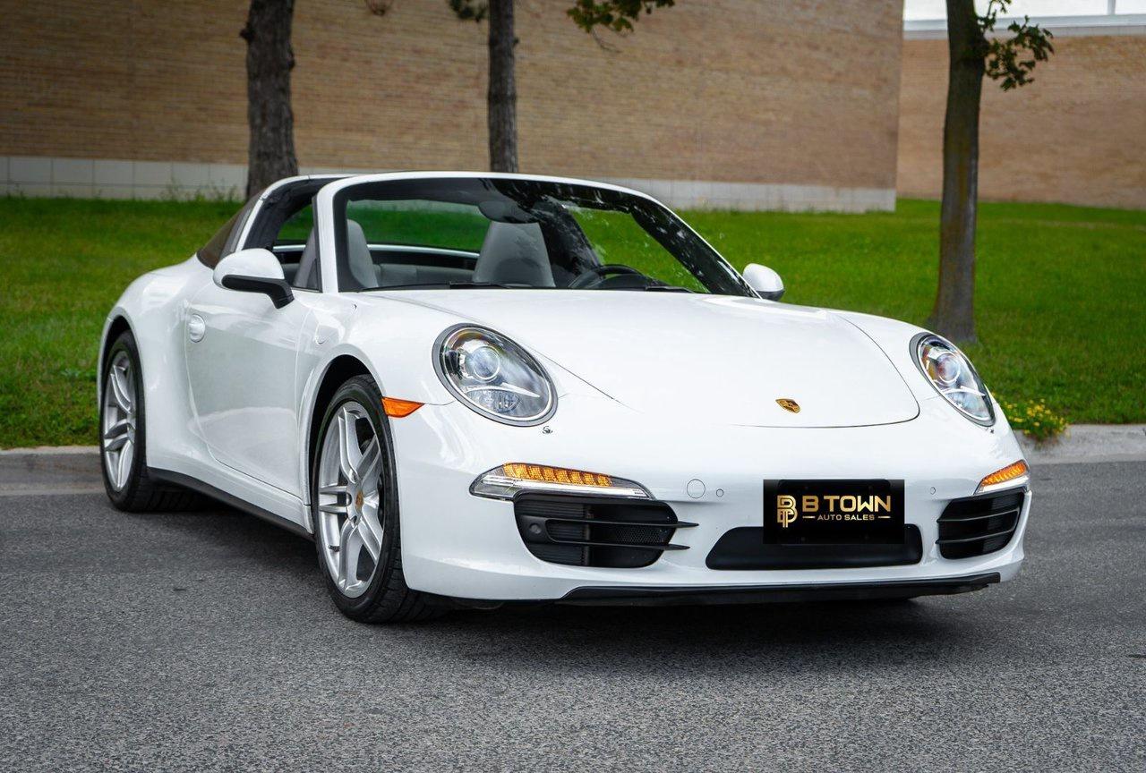 2016 Porsche 911 Targa 4 Photo2