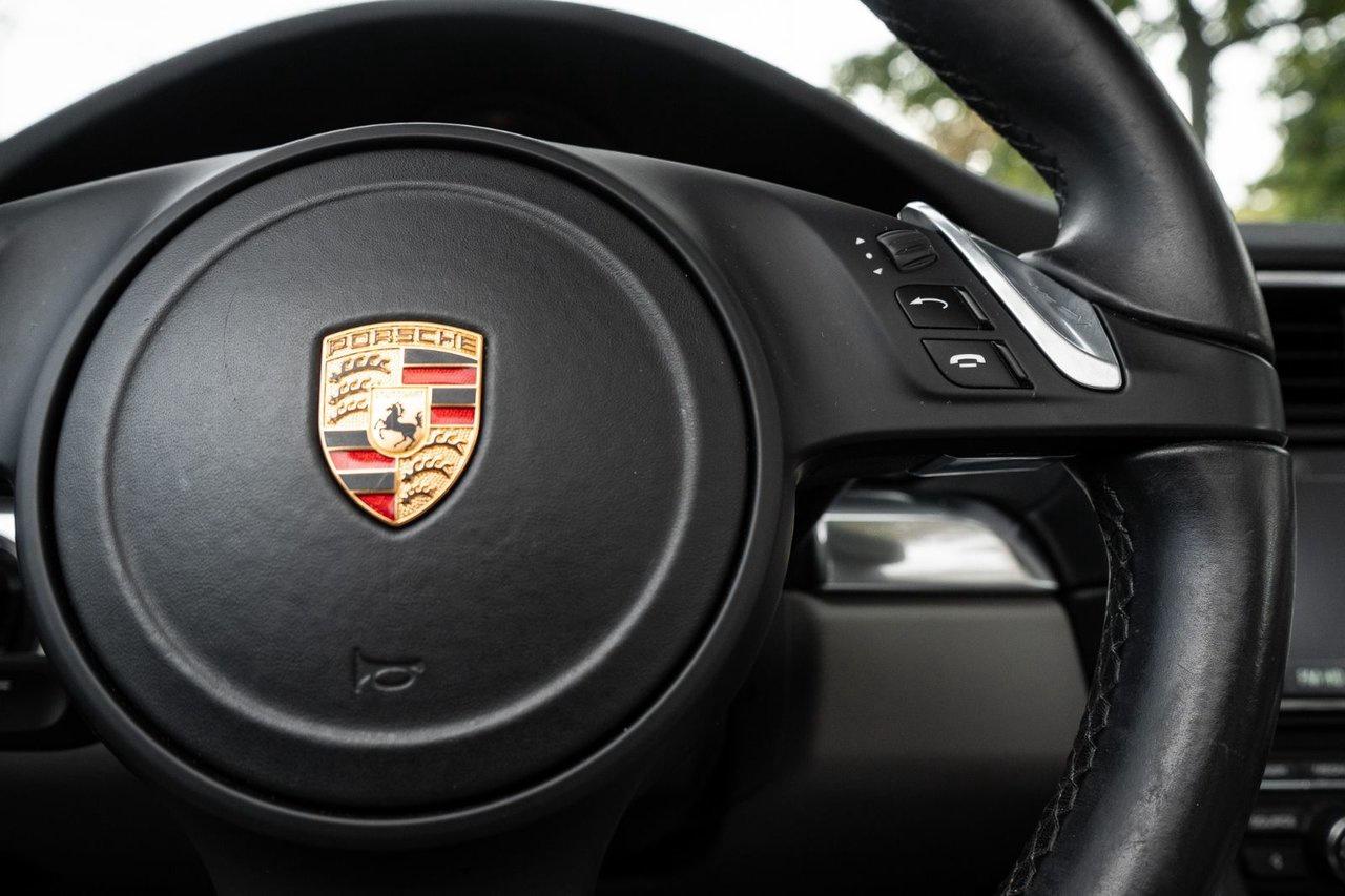 2016 Porsche 911 Targa 4 Photo