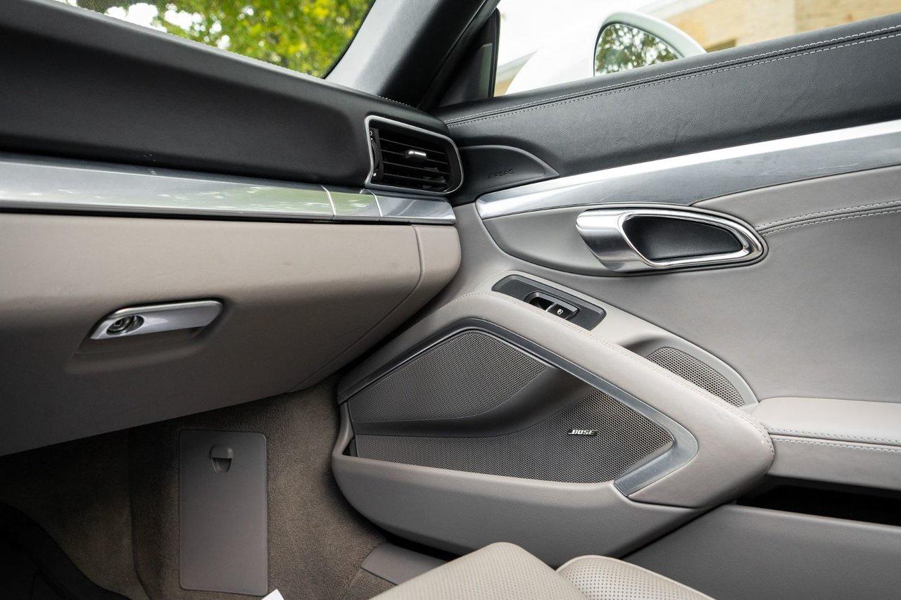 2016 Porsche 911 Targa 4 Photo