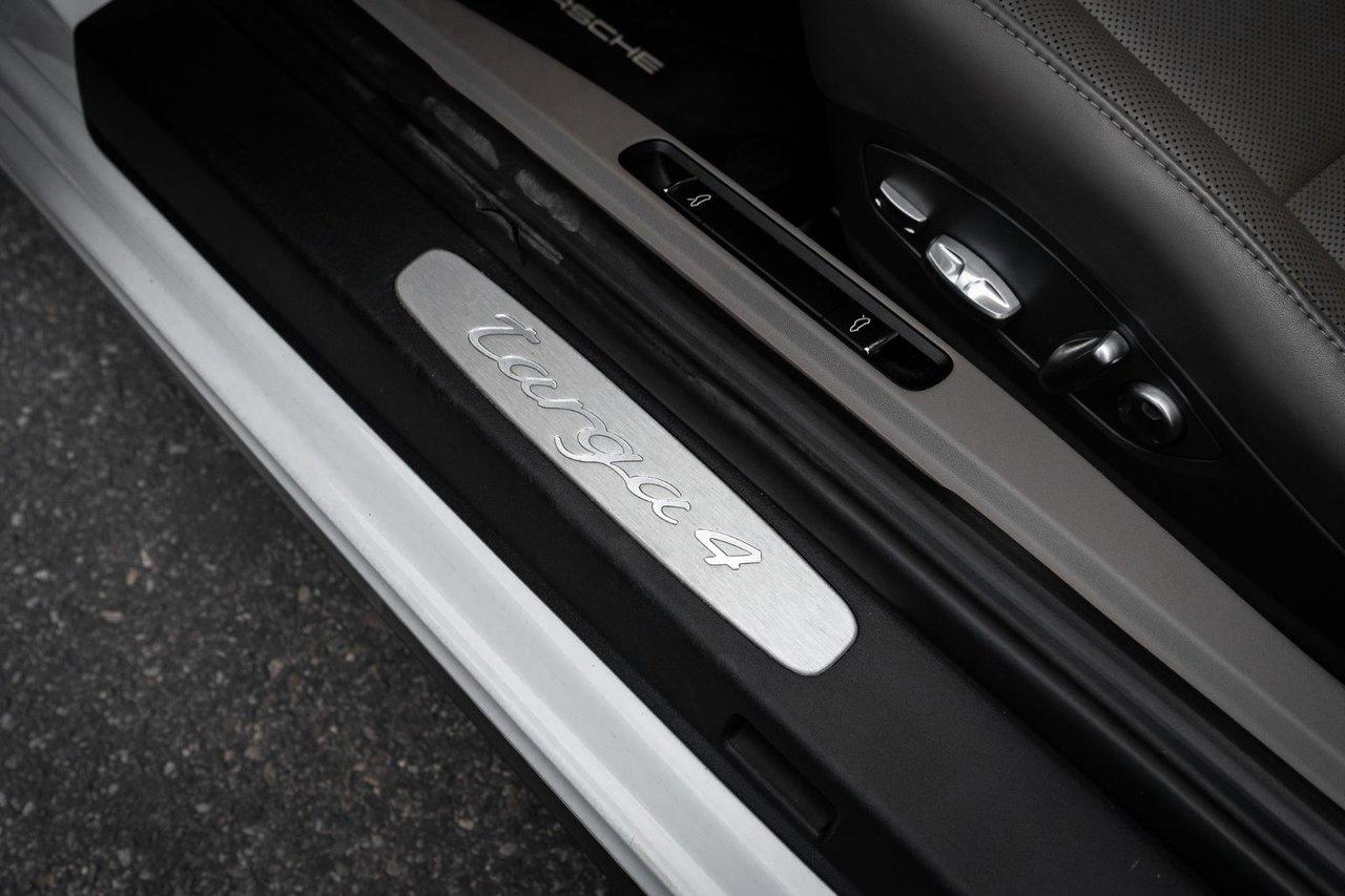 2016 Porsche 911 Targa 4 Photo