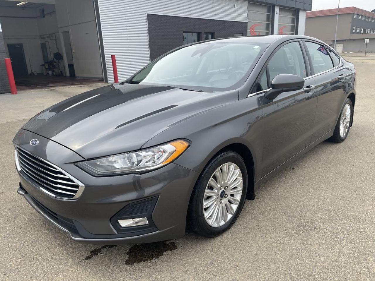 2020 Ford Fusion SE Photo1