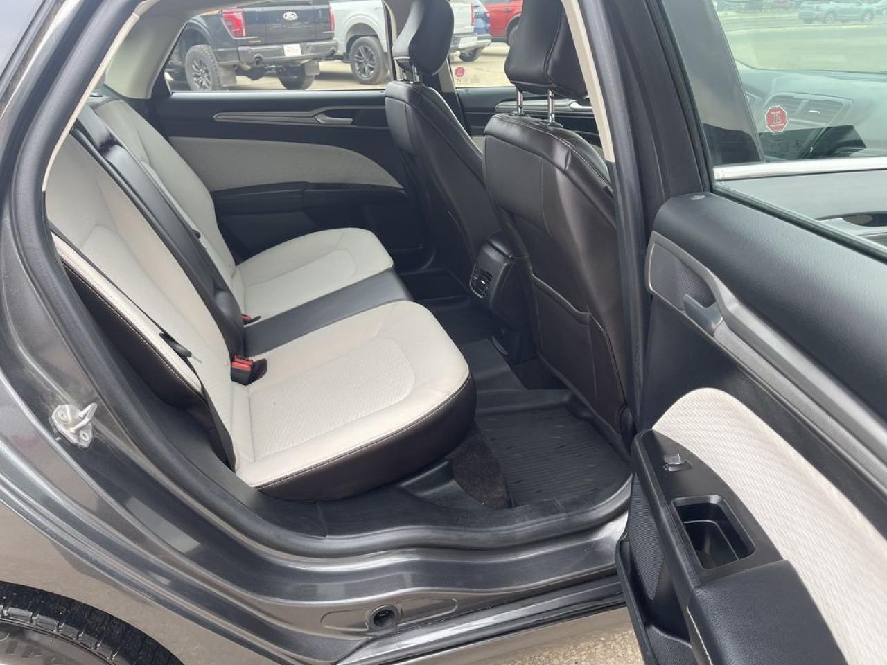 2020 Ford Fusion SE Photo5