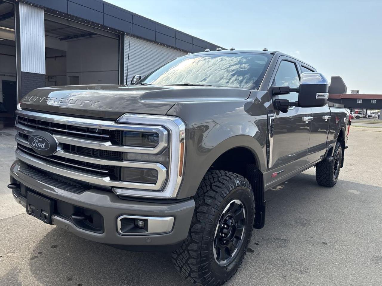 2026 Ford F-350 Super Duty SRW PLATINUM 6.8' Box 713A Photo1
