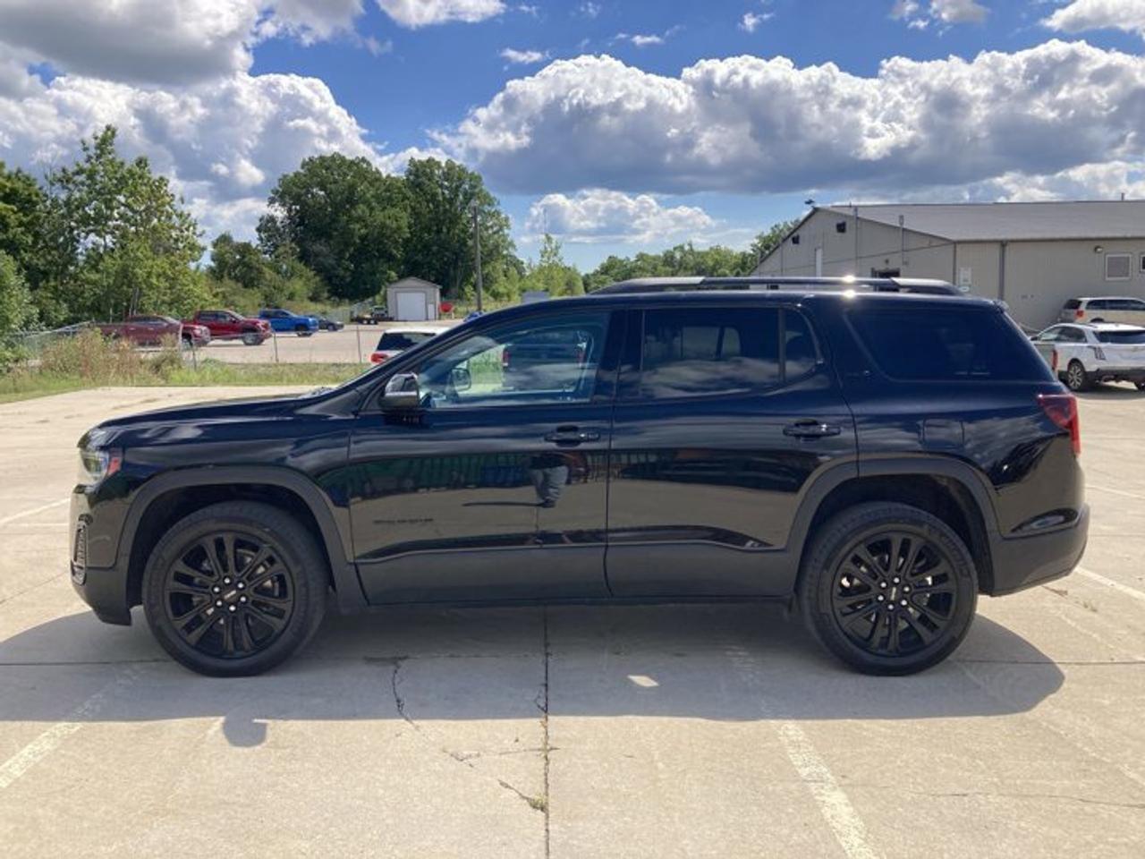 2023 GMC Acadia AWD 4dr SLE Photo